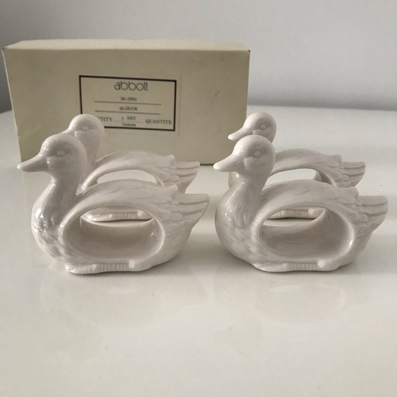 4pc NWB Vintage White Porcelain Duck Napkin Rings - Picture 4 of 10